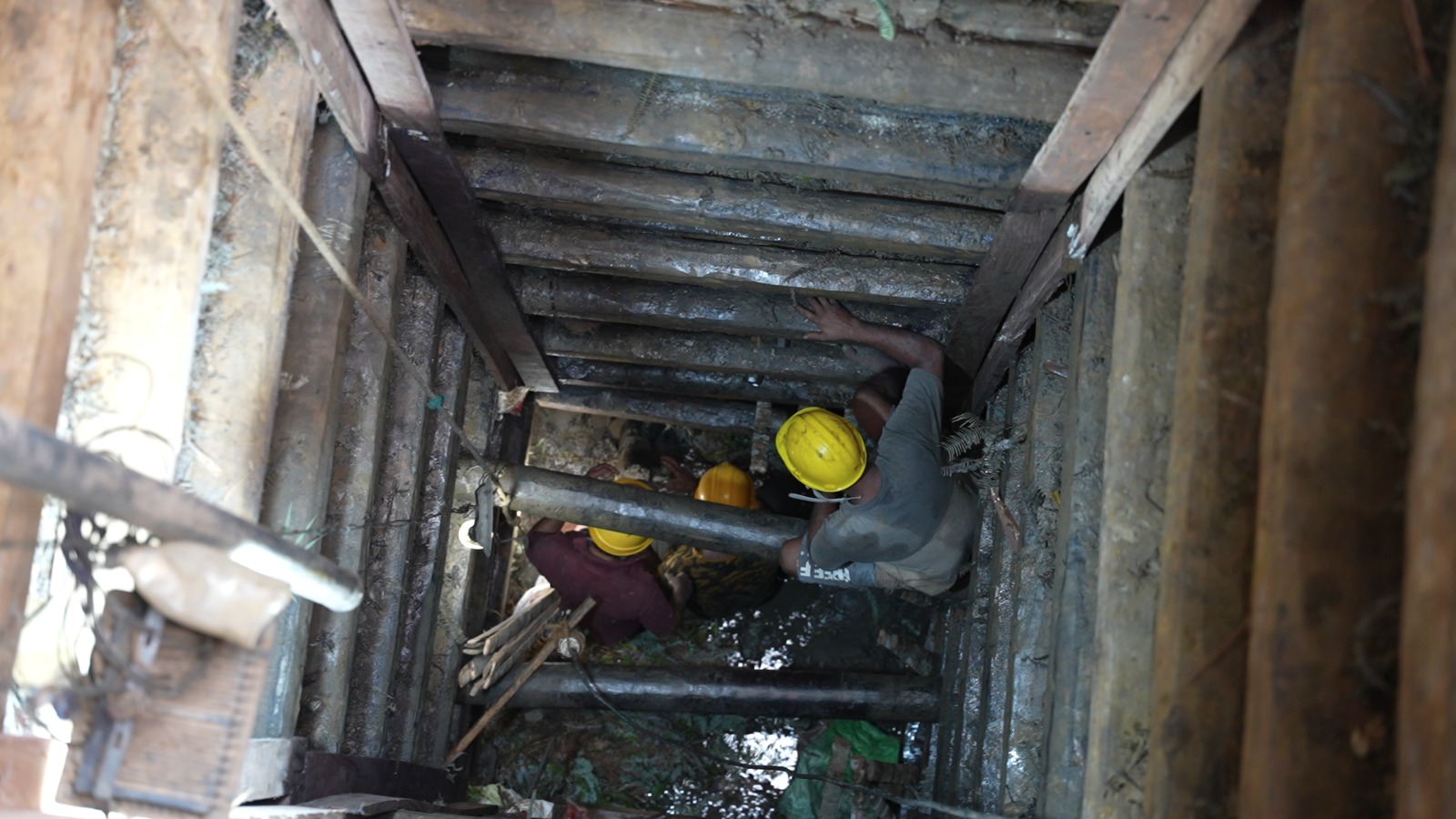 Ceylon Peacock Sapphire story